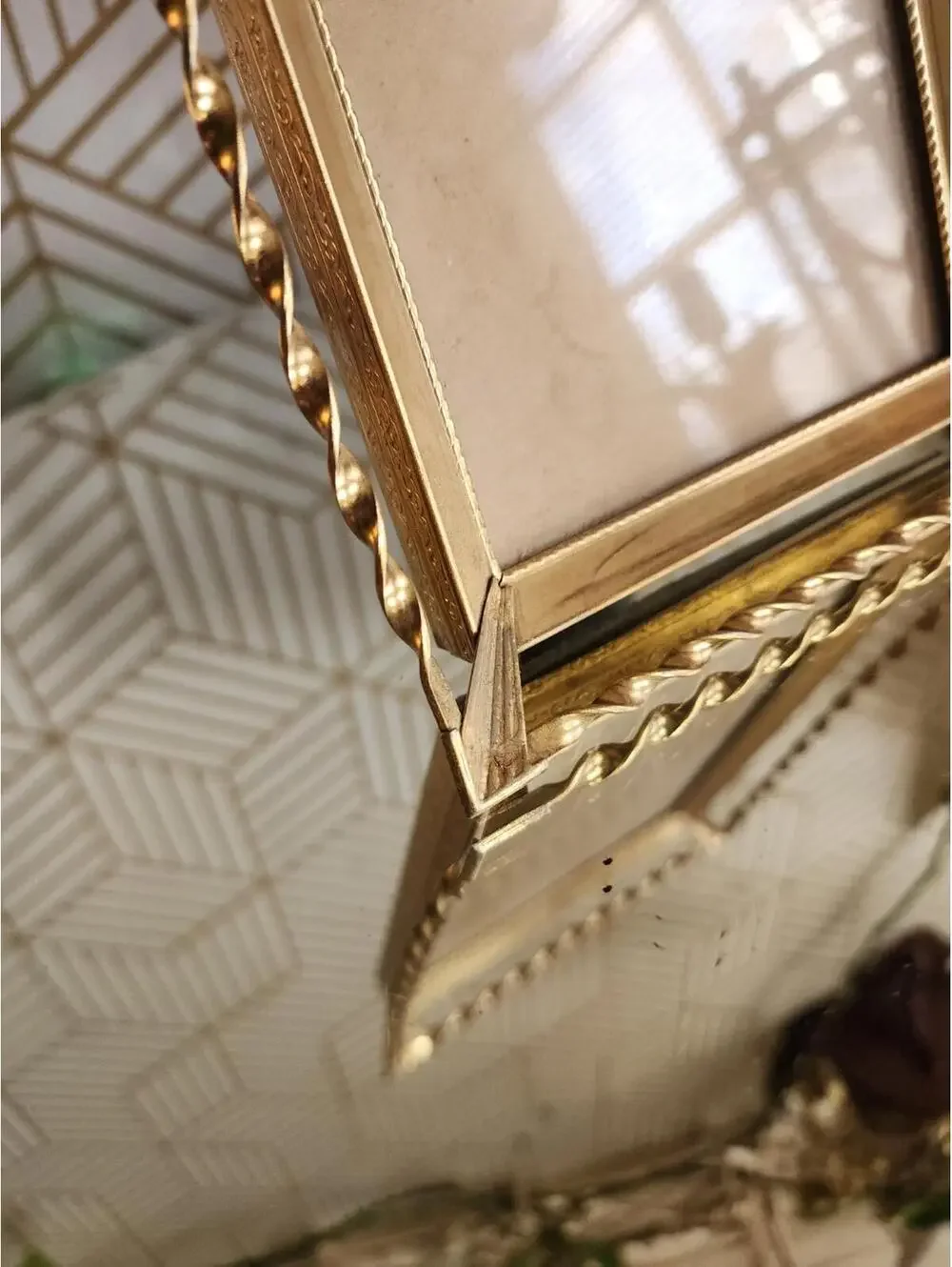 Vintage Gold Brass Filigree Ornate Freestanding Photo Frame 6x8